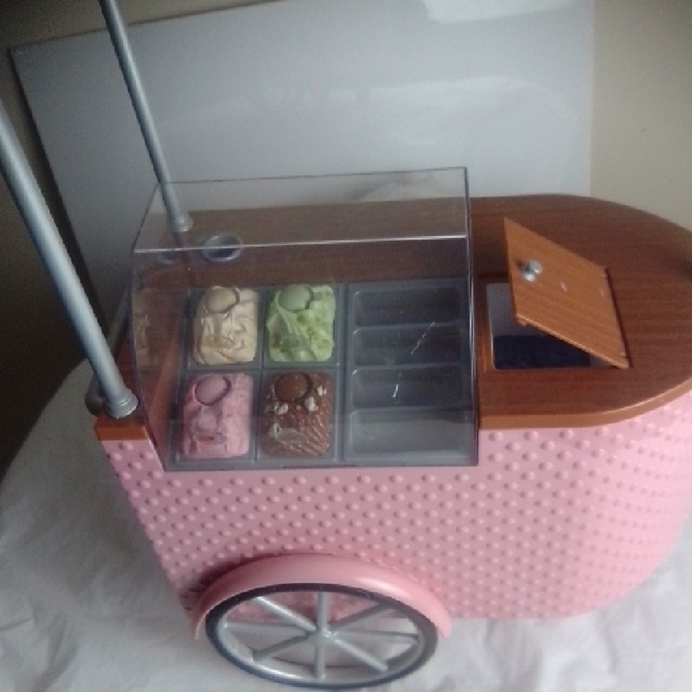 VITANGE OUR GENERATION Kids Ice Cream Cart Playset - Pink and Blue - Picture 5 of 8